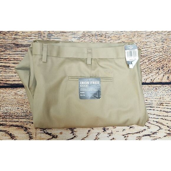 Dockers New Big & Tall Pants Mens Size 52x30 Khaki Chino Classic Pleated Slacks - Picture 8 of 9